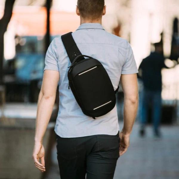 Nomatic Navigator Sling Bag