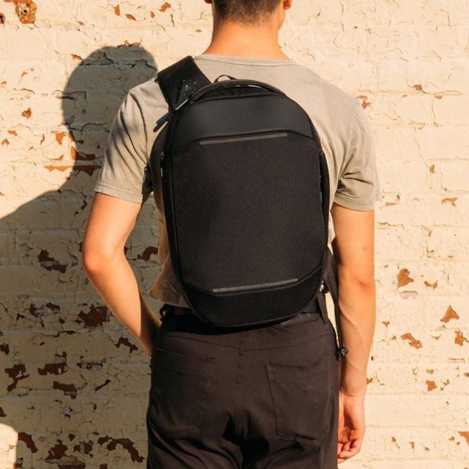 Nomatic Navigator Sling Bag