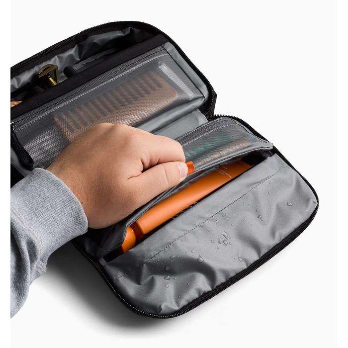 Bellroy Hanging Toiletry Kit Secondary image