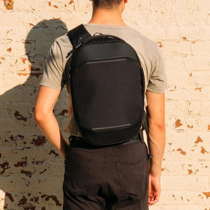 Nomatic Navigator Sling Bag